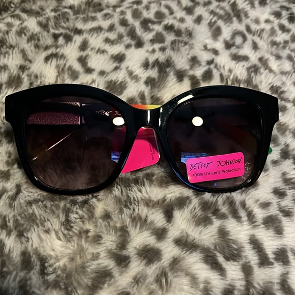 Betsey Johnson Rainbow Pride Bedazzled Sunglasses NWT - Picture 9 of 9